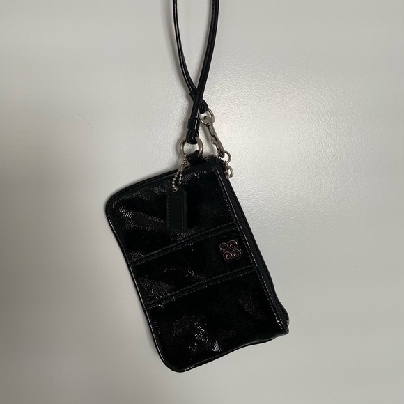 Coach wristlet - Picture 1 of 1